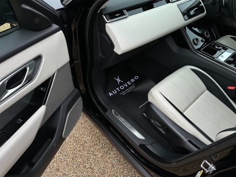 Land Rover Range Rover Velar R-DYNAMIC SE 43