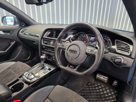 Audi RS4 4.2 FSI V8 Estate 5dr Petrol S Tronic quattro Euro 5 (450 ps) 30