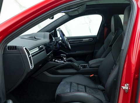 Porsche Cayenne GTS Coupé 15