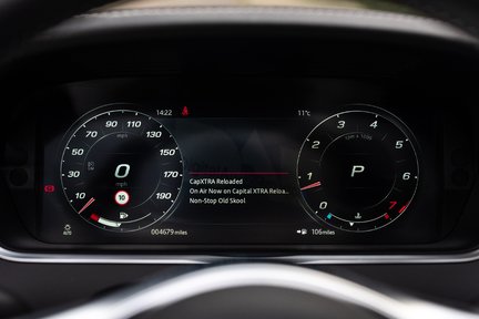 Jaguar F-Type R-Dynamic Black 22