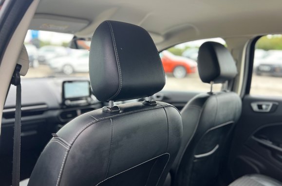 Ford Ecosport TITANIUM 28