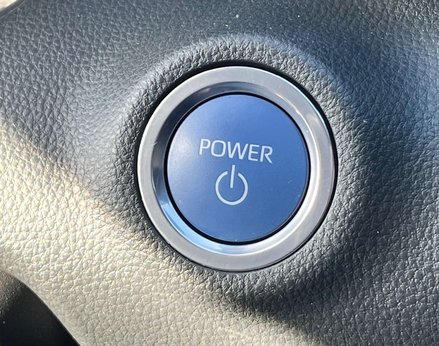 Toyota Yaris 1.5 Yaris Dynamic HEV CVT 5dr 53