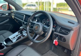 Porsche Macan PDK 25