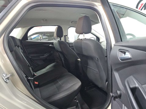 Ford Focus 1.0 Focus Zetec 5dr 14