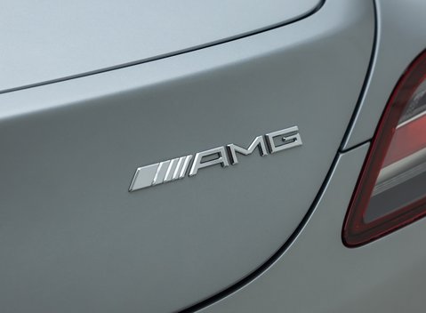 Mercedes-Benz SLS AMG 32