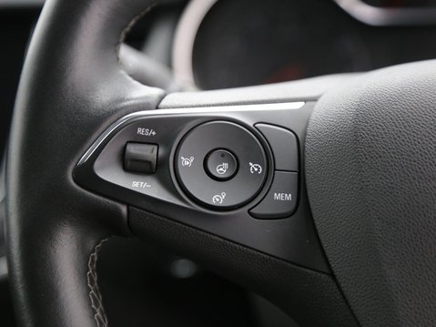 Vauxhall Crossland 1.2 Turbo Ultimate Euro 6 (s/s) 5dr 11