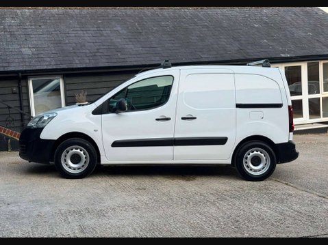Citroen Berlingo 1.6 BlueHDi 625 LX Panel Van 5dr Diesel ETG6 L1 (109 g/km, 100 bhp) 21
