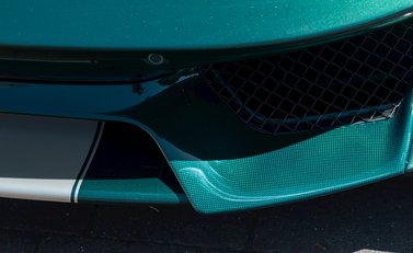 Ferrari 488 Pista 28