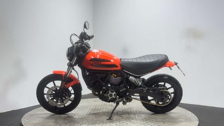 Ducati Scrambler 400 SIXTY 2 2016 14K NEW MOT A2 READY FULL SERVICE SPORTS EXHAUST 400CC 4