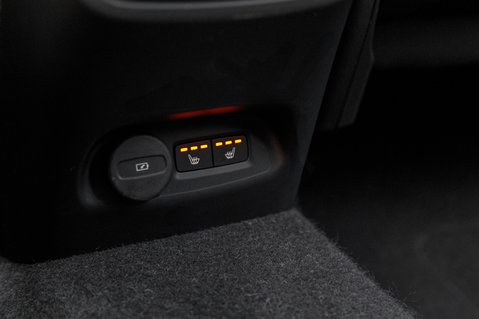 Volvo C40 RECHARGE PRO TWIN AWD 41