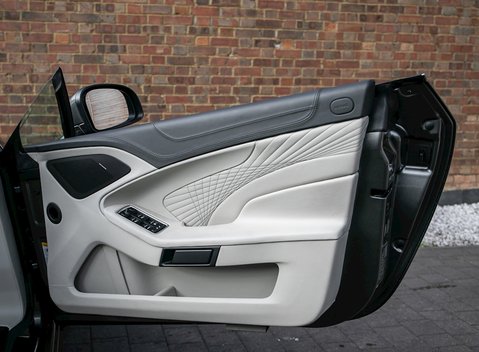 Aston Martin Vanquish S Volante 22