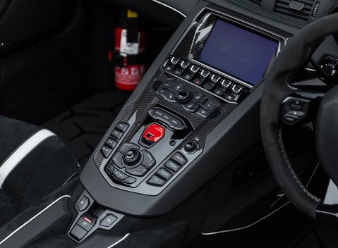 Lamborghini Aventador SV LP 750-4 Roadster 22