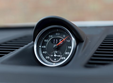 Porsche 911 Carrera GTS (991.2) 19