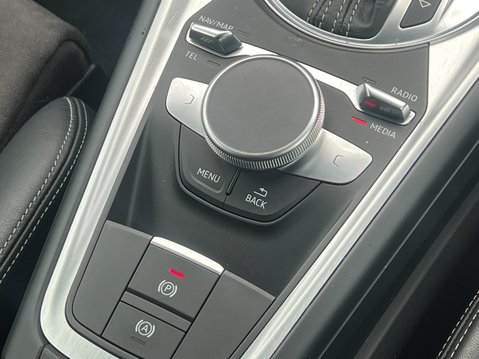 Audi TT 2.0 TFSI 40 S line Coupe 3dr Petrol S Tronic Euro 6 (s/s) (197 ps) 36