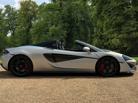 McLaren 570S SPIDER 4