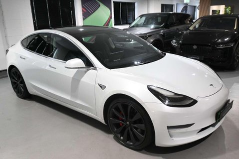 Tesla Model 3 PERFORMANCE AWD 1
