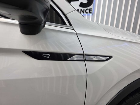 Volkswagen Tiguan 2.0 TSI R SUV 5dr Petrol DSG 4Motion Euro 6 (s/s) (320 ps) 26