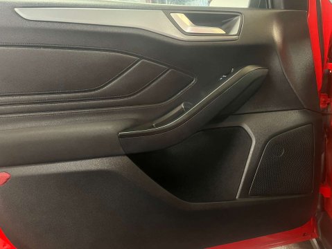 Ford Focus 1.0 Focus Active Auto 5dr 41