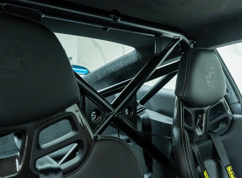 Porsche 911 GT3 (991.2) 17