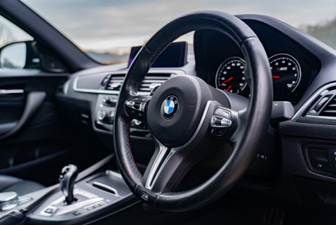 BMW M2 COMPETITION 12