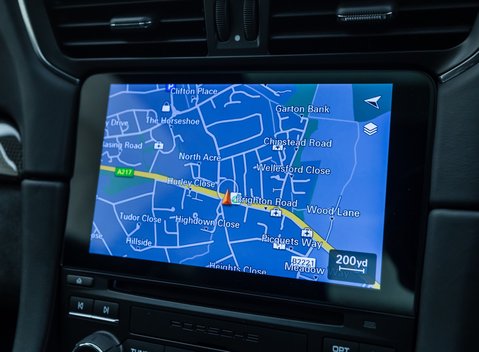 Porsche 911 Carrera 4 GTS (991.2) British Legends Edition 22