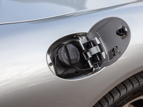 Porsche 911 CARRERA 2 47