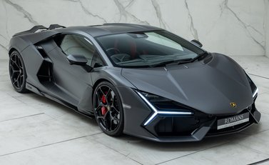 Lamborghini Revuelto 13