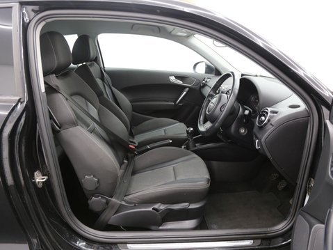 Audi A1 1.0 TFSI Sport Euro 6 (s/s) 3dr 23