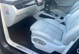 Porsche Macan 3.0 S PDK 4WD AUTO £12000 OF EXTRAS 39