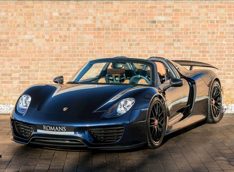 Porsche 918 Spyder Weissach 6