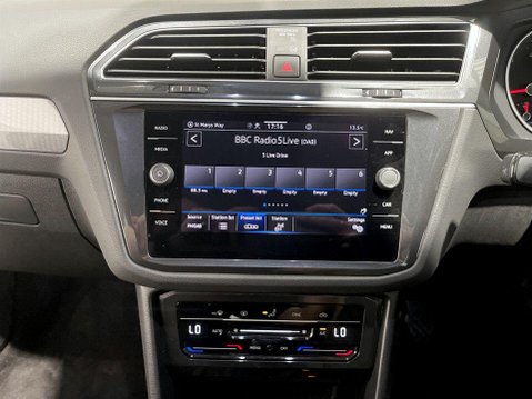 Volkswagen Tiguan 1.5 TSI Life SUV 5dr Petrol Manual Euro 6 (s/s) (150 ps) Air Con - Alloy Wh 18