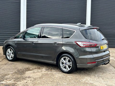 Ford S-Max TITANIUM ECOBLUE 5