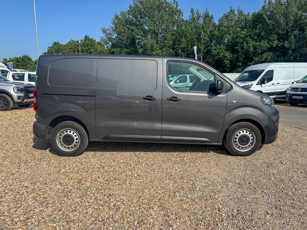 Peugeot Expert MWB L2H1 [SOLD CR] Low Roof 3100 Air Con Sensors EURO 6 5