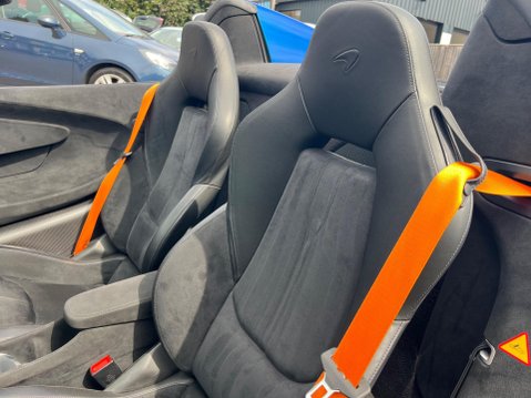 McLaren 600 3.8T V8 Spider SSG Euro 6 (s/s) 2dr 23