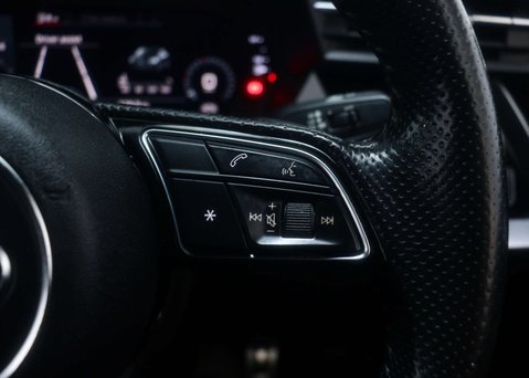 Audi A3 1.5 A3 S Line 35 TFSI MHEV Semi-Auto 4dr 33