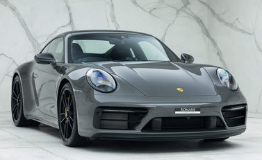 Porsche 911 Carrera GTS (992) 6