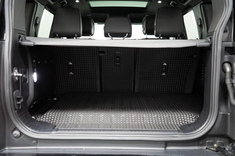 Land Rover Defender 3.0 D250 MHEV XS Edition SUV 5dr Diesel Auto 4WD Euro 6 (s/s) (250 ps) 29