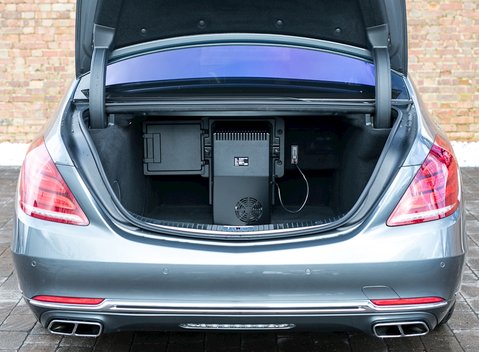 Mercedes-Benz M Class S600 21