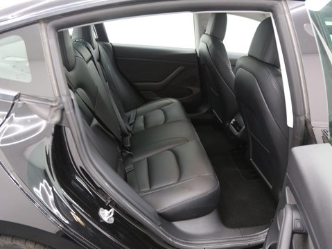 Tesla Model 3 Standard Range Plus Auto RWD 4dr 17