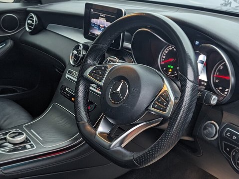 Mercedes-Benz GLC GLC 250 4MATIC AMG LINE PREMIUM 20
