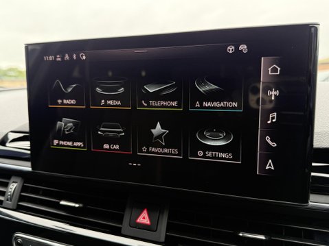 Audi A4 2.0 TFSI 40 Black Edition Estate 5dr Petrol S Tronic Euro 6 (s/s) (204 ps) 44