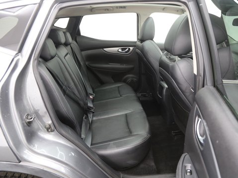Nissan Qashqai 1.5 dCi Tekna DCT Auto Euro 6 (s/s) 5dr 23