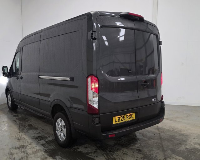 Ford Transit Transit 350 L3 Diesel FWD 2.0 Eco blue 165ps H2 Limited Van [NAV}