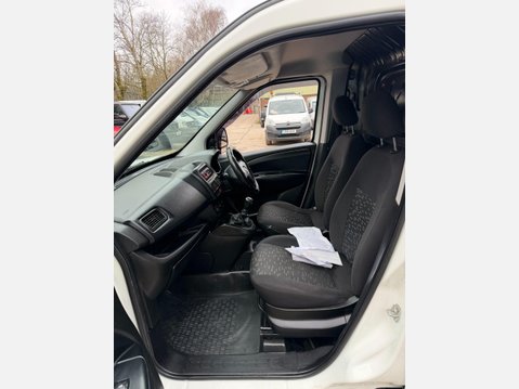 Vauxhall Combo 1.3 CDTi 2000 16v FWD L1 H1 3dr 35