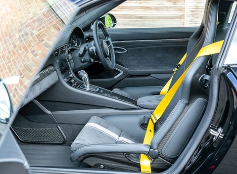 Porsche 911 (991.2) GT3 13