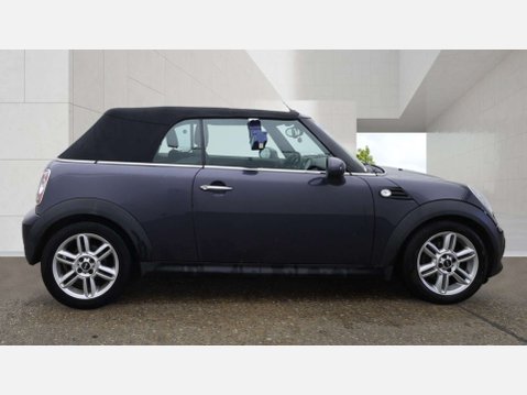 Mini Convertible 2.0 Cooper D Convertible 2dr Diesel Auto Euro 5 (112 ps) 8