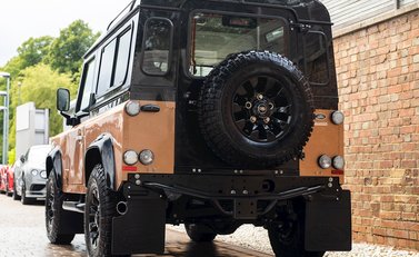 Land Rover Defender 90 Autobiography Edition 24