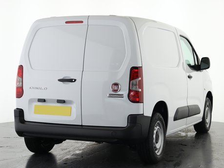 Fiat Doblo Doblo L1 Blue HDi 100 HP 650 KG Standard 4