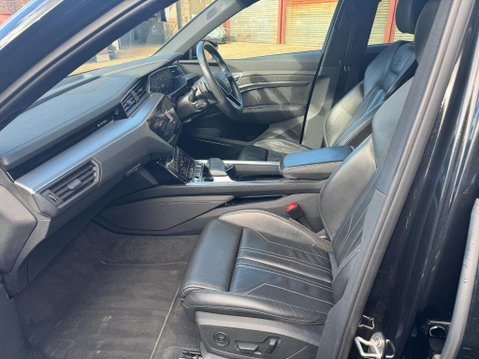 Audi E-Tron QUATTRO S LINE 10