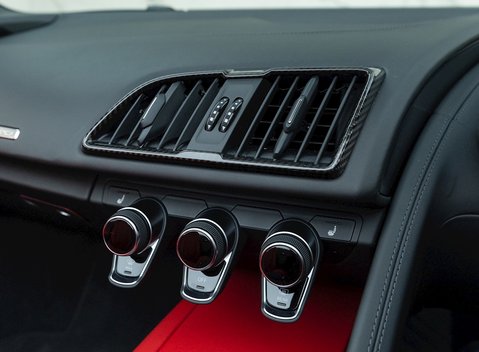 Audi R8 Spyder V10 Performance Quattro Edition 18